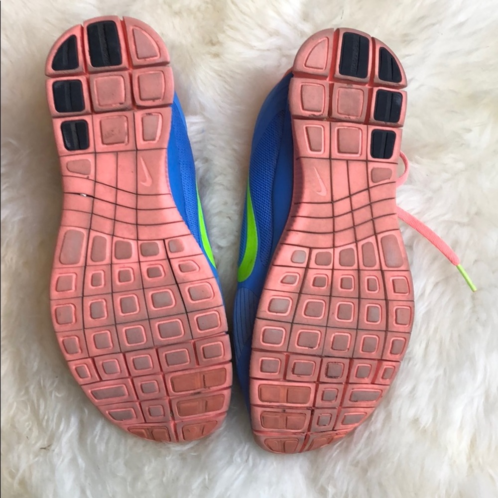 Nike Sneakers - Picture 2 of 5